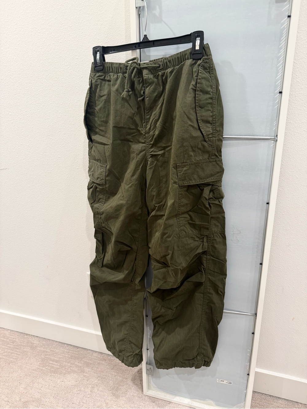 TNA Surplus Division Cargo Pants Olive Green Size S Military Utility Baggy